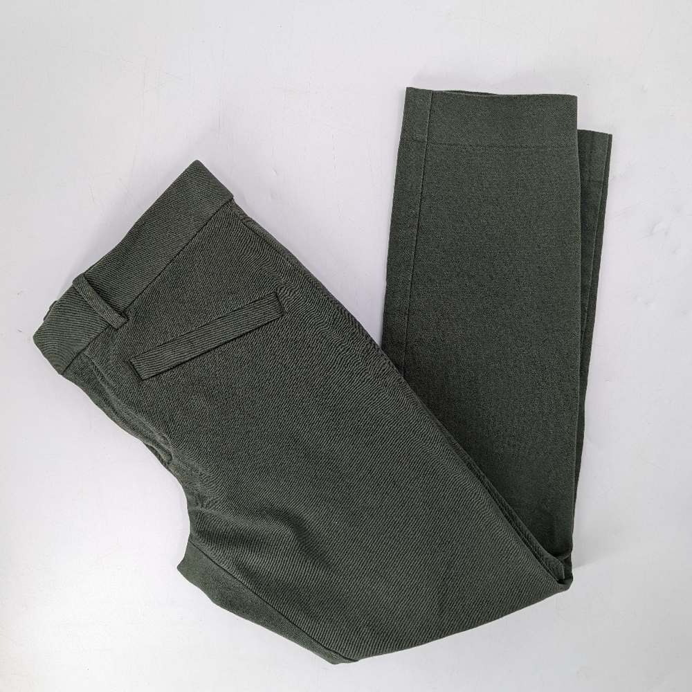GAP Flat Front Cropped Pants